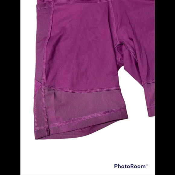 NWT All in Motion Contour Power Waist Shorts Sz S - Picture 4 of 9